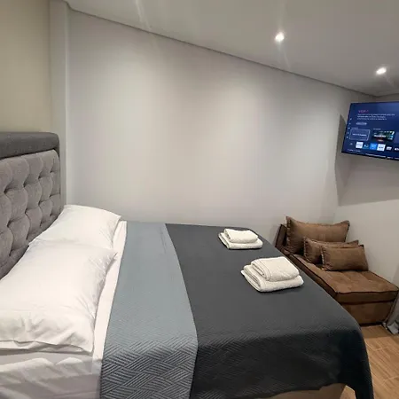 Appartement Aggelos 6 *